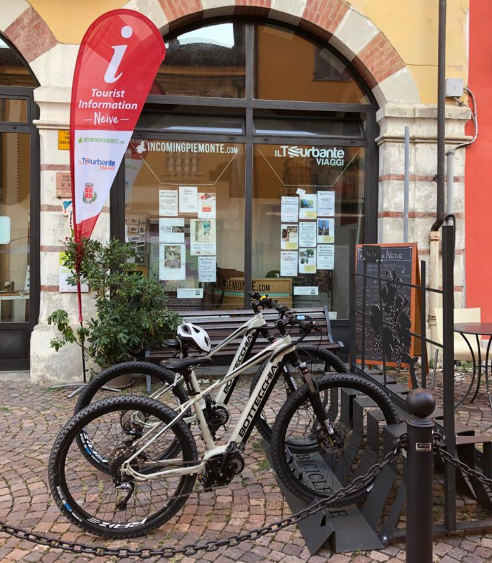 RENT E-BIKE - LANGHE, ROERO AND MONFERRATO