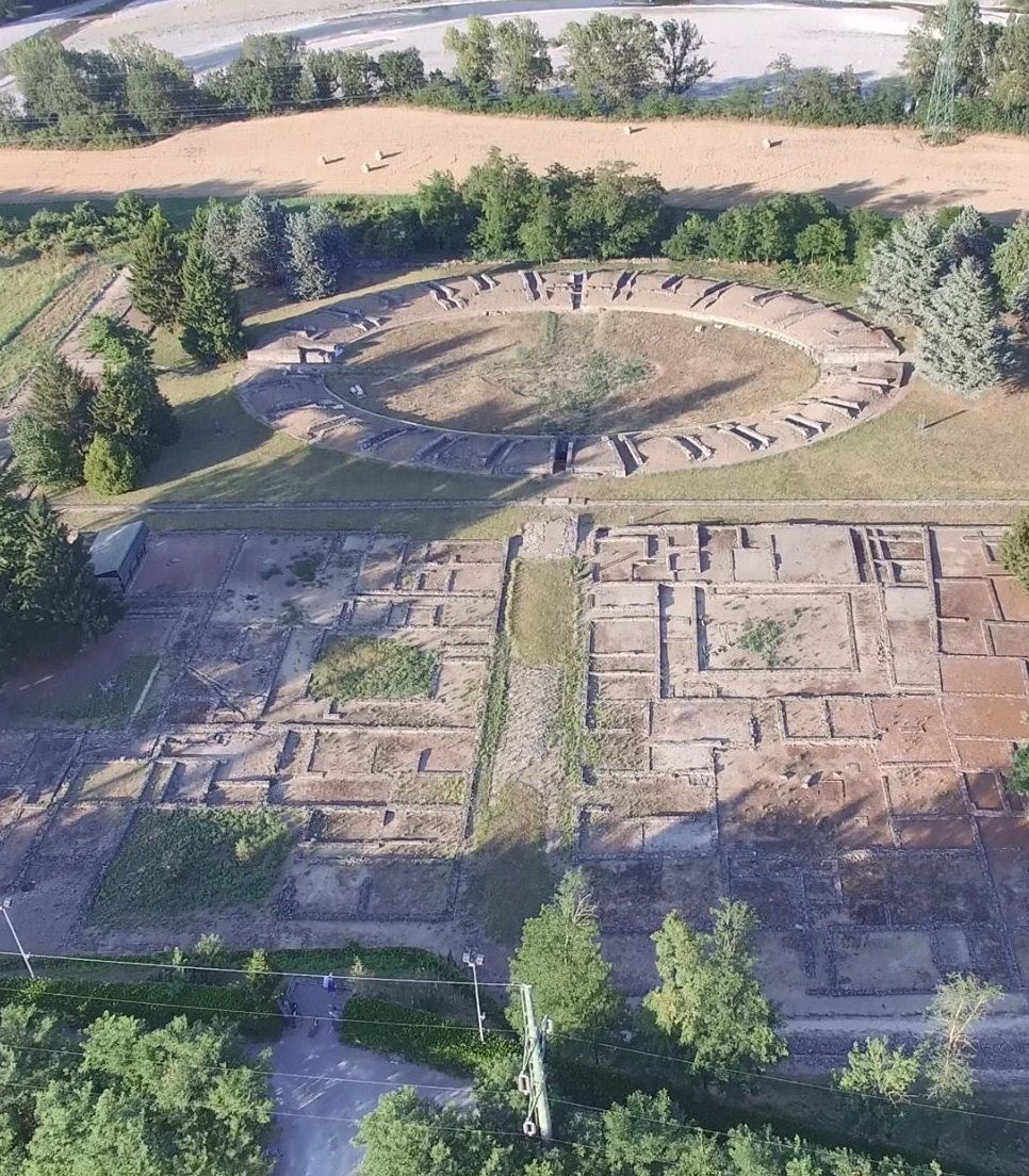 GAVI FRA VINI E ARCHEOLOGIA