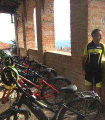 TOUR DEL ROERO CON E-BIKE